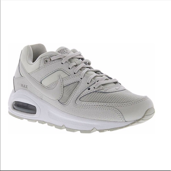 air max command beige